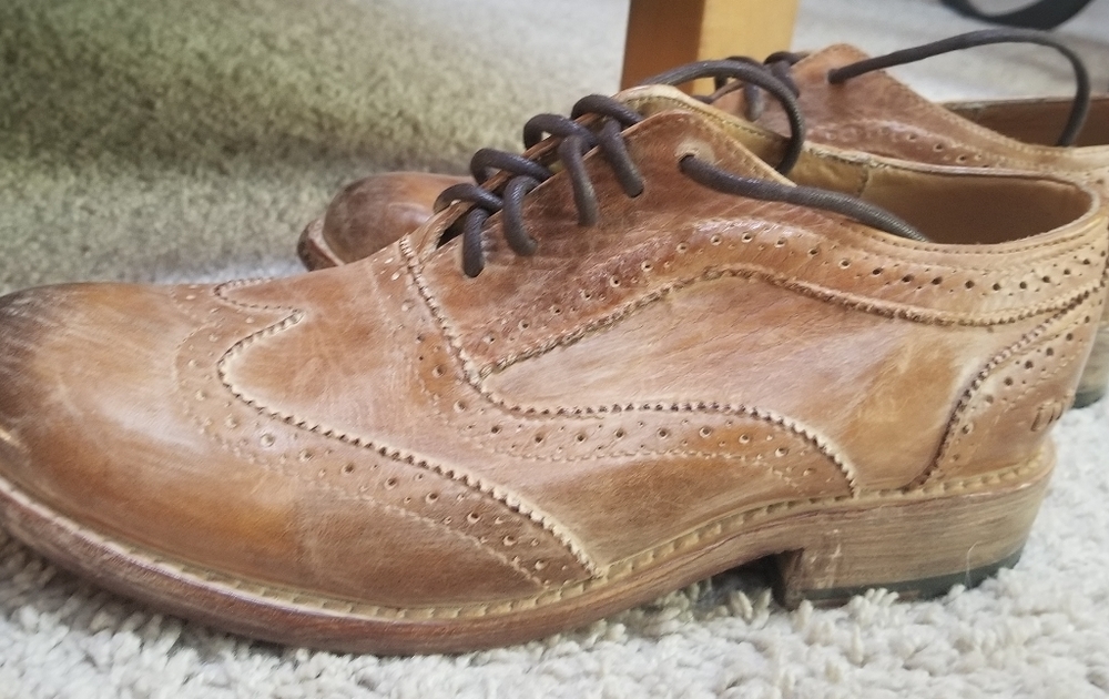 Women's bench made in Leon mexico